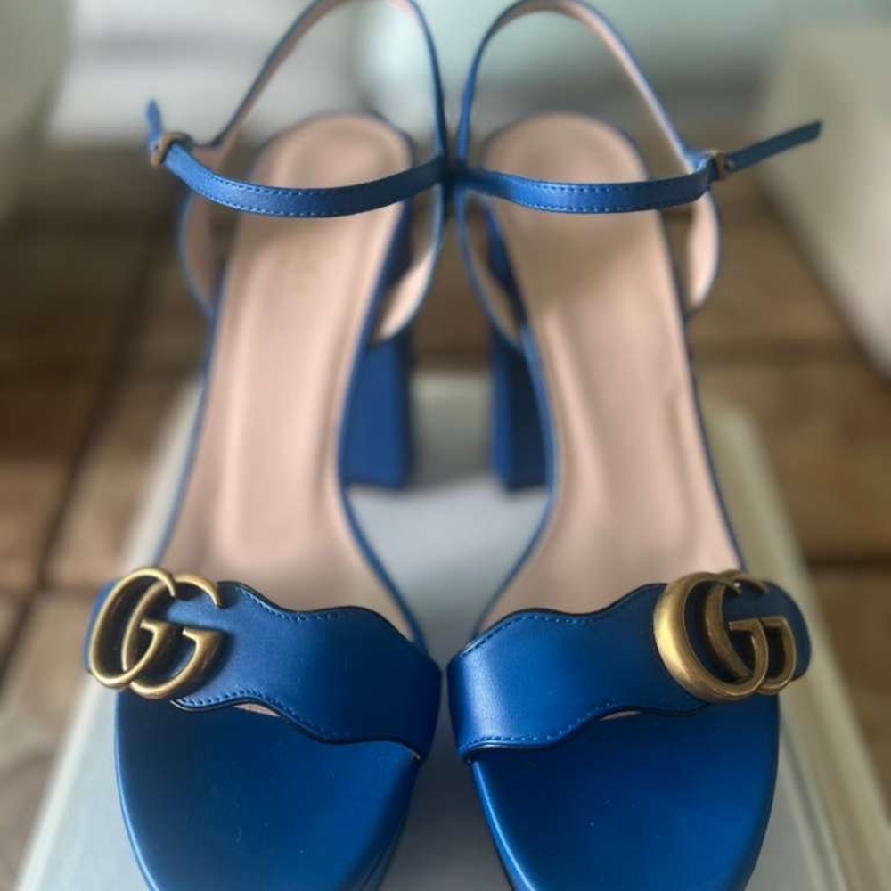Gucci Blue Heels with Gold Logo